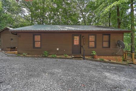 1521 Barrett Hollow Road