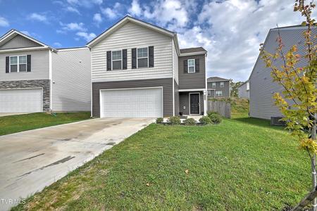 1228 Cherry Grove