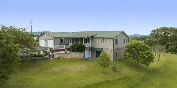137 Hawkins Road