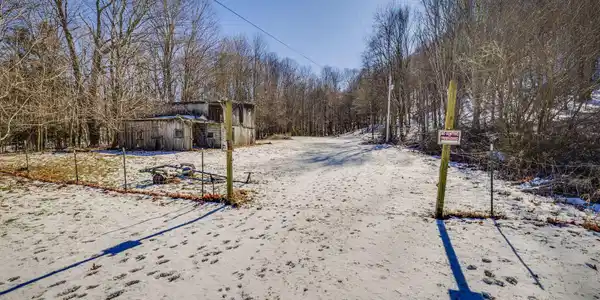 140 Doe Lane