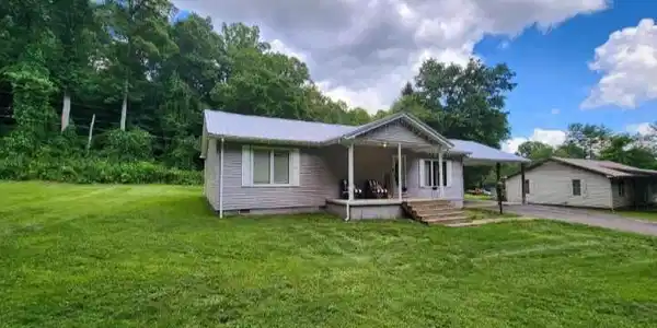 Image 4: Screenshot_20230921_193651_realtorcom~2