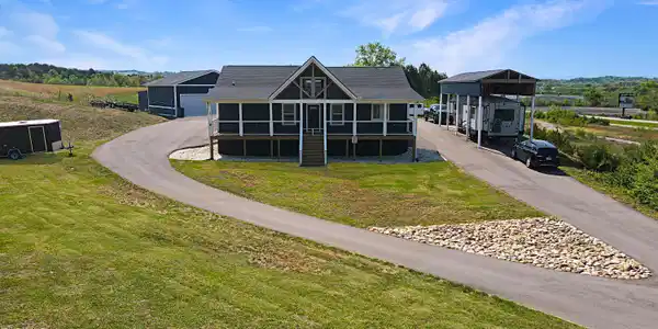 Image 2: DJI_0511