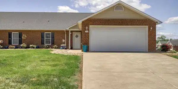 Image 4: Front of home