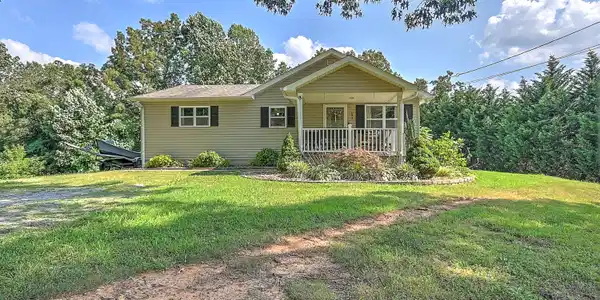 124 Zeb Grindstaff Rd. Road