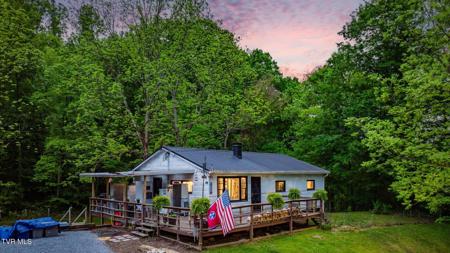 838 Longs Bend Road