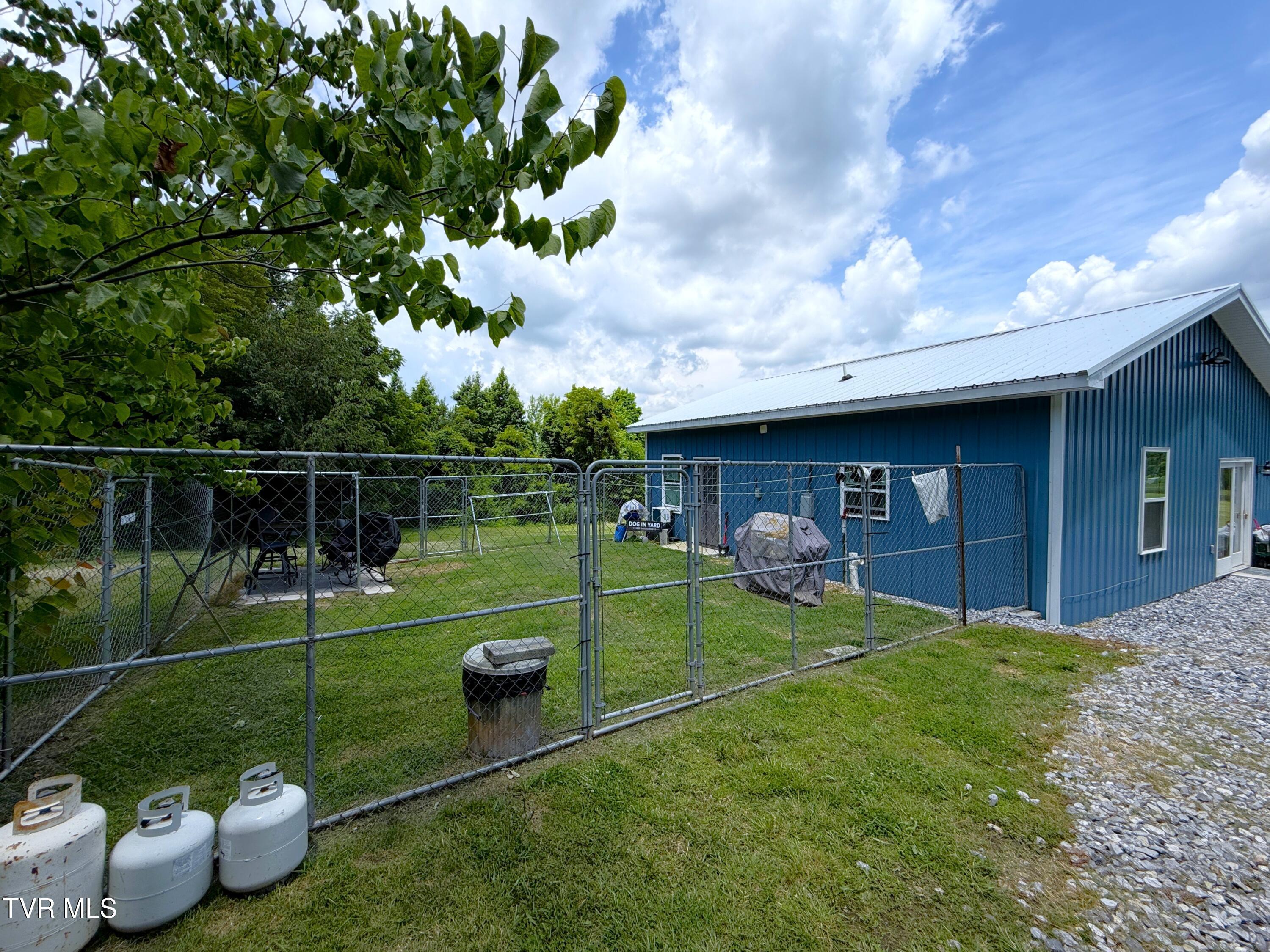 Image 4: 4