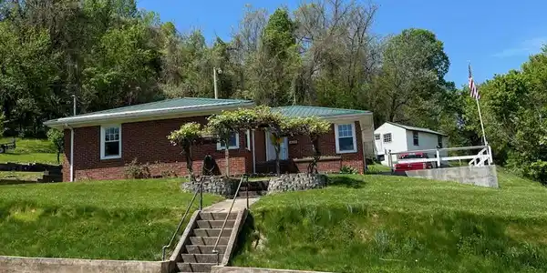 407 Allen Avenue