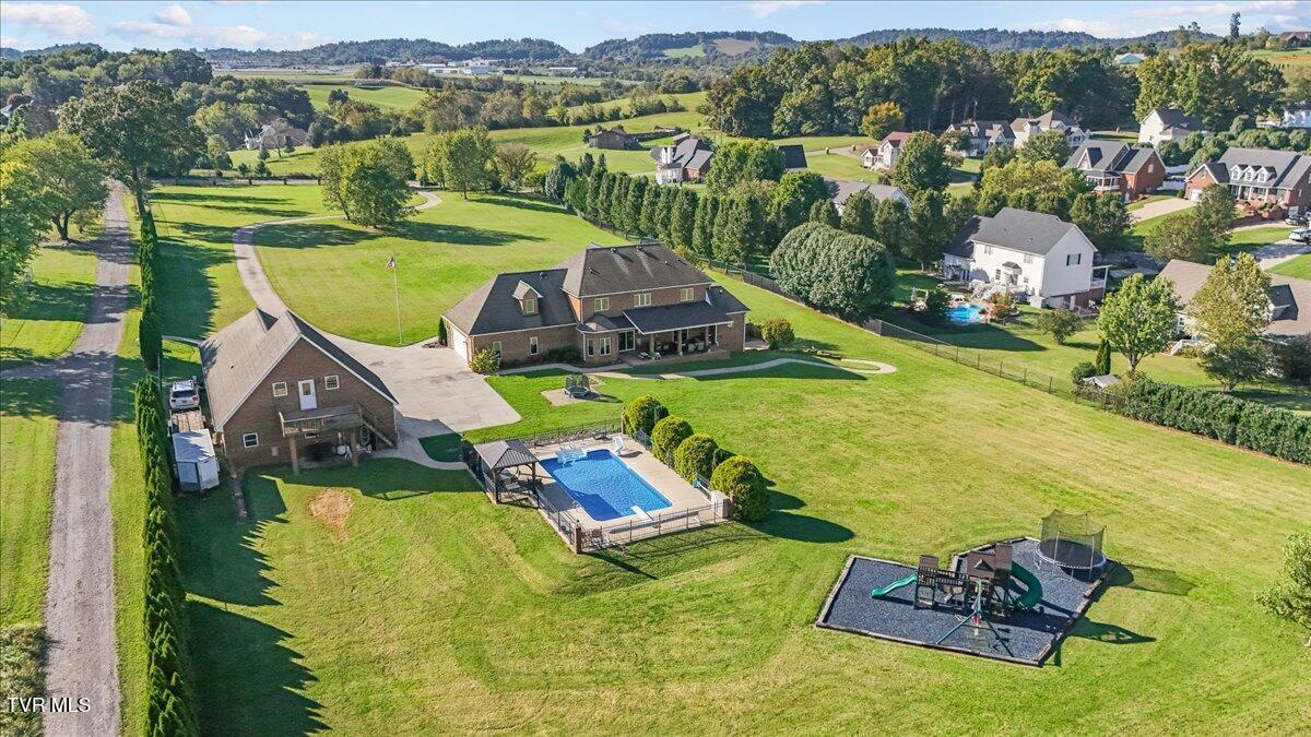 Image 2: 003-DJI_20251001163910_0903_D