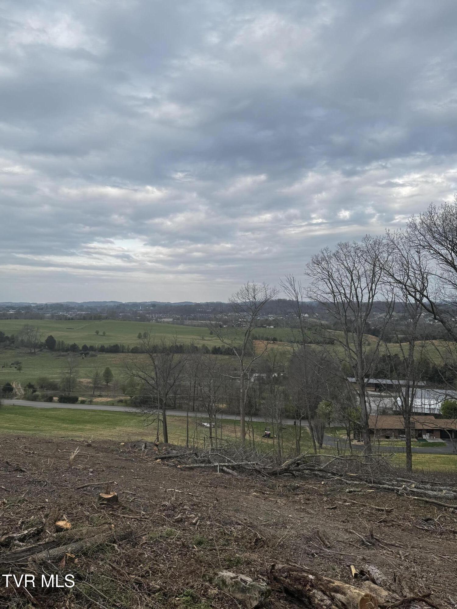 Image 1: Free Hill