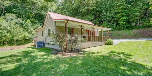 204 Thomas Road