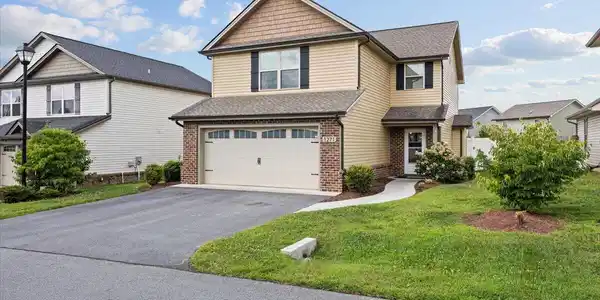 1271 Lemongrass Drive