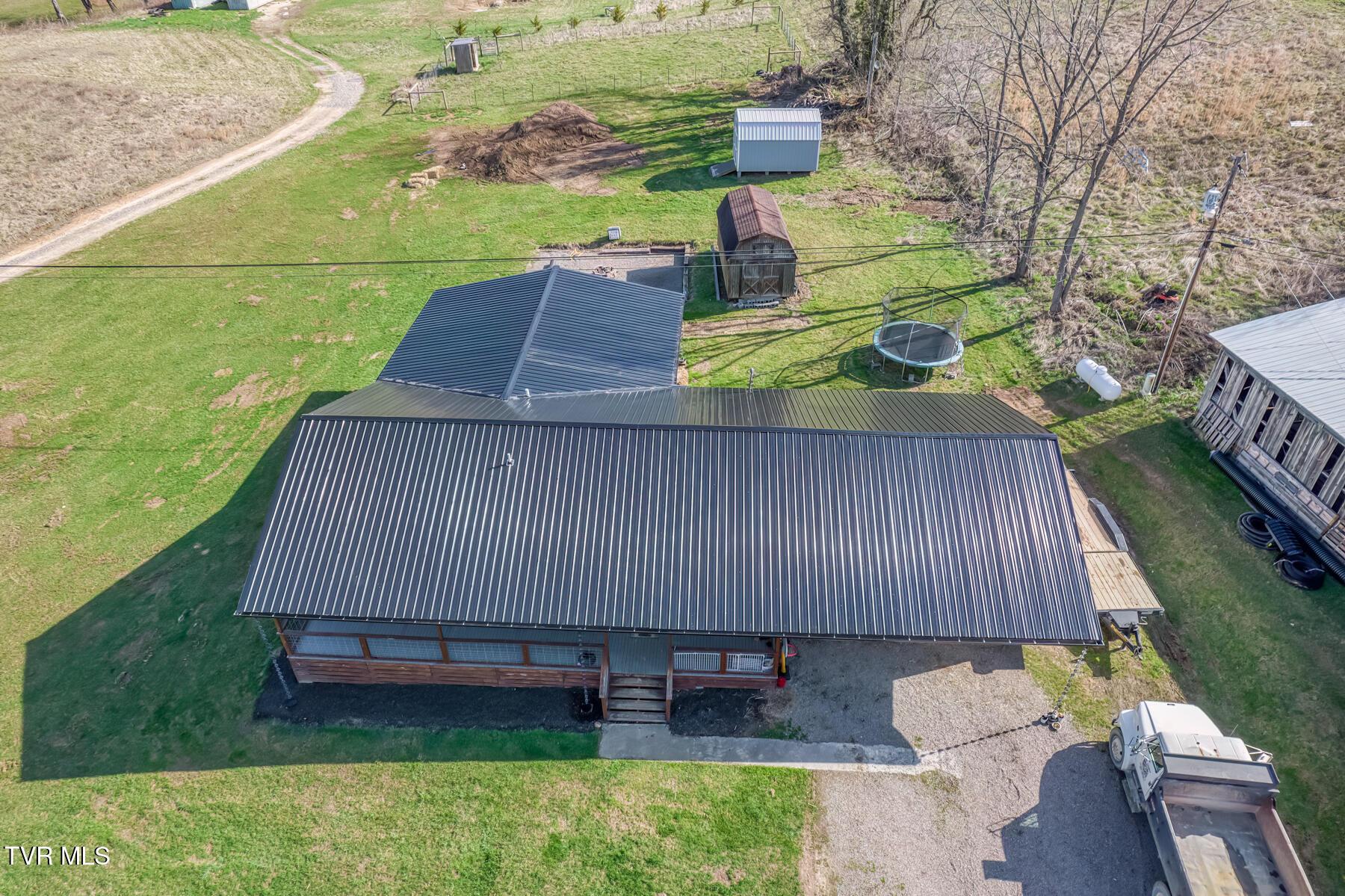 Image 3: 657 Pedro Shoun Ln-3
