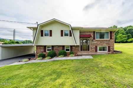 231 Pine Laurel Circle