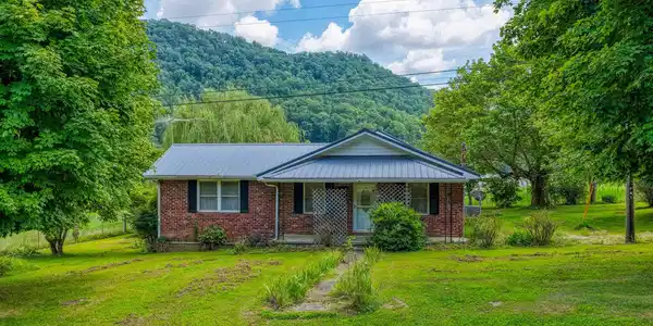 1144 Poor Valley Road
