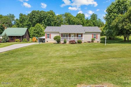 658 Cross Community Road