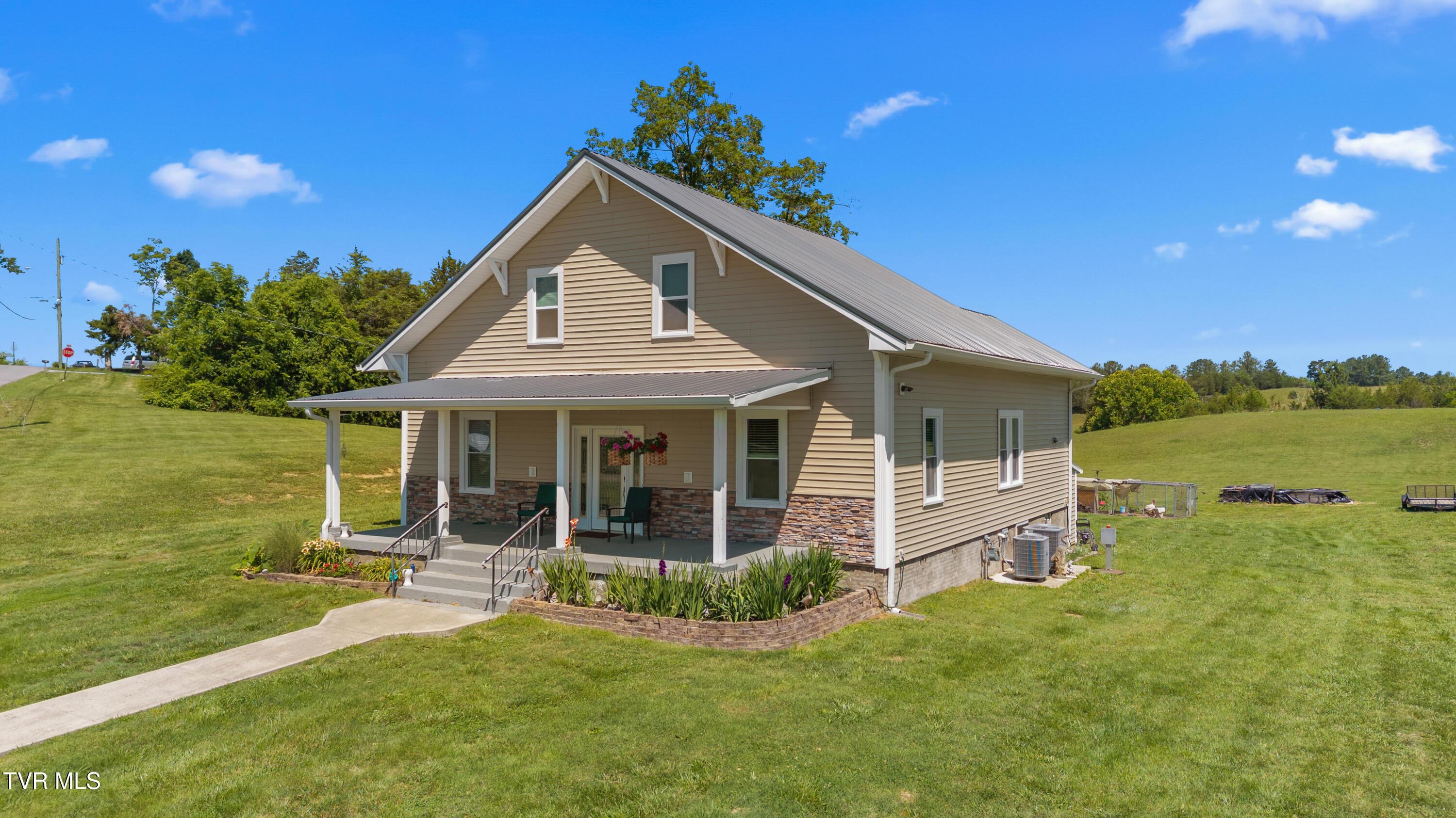 Image 3: 051-215WoodbineAvenue-BullsGap-TN-37711-