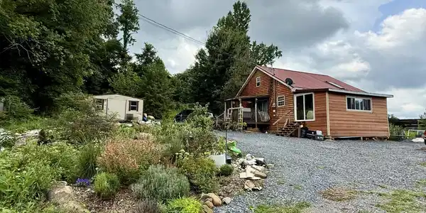 104 Eggers Lane