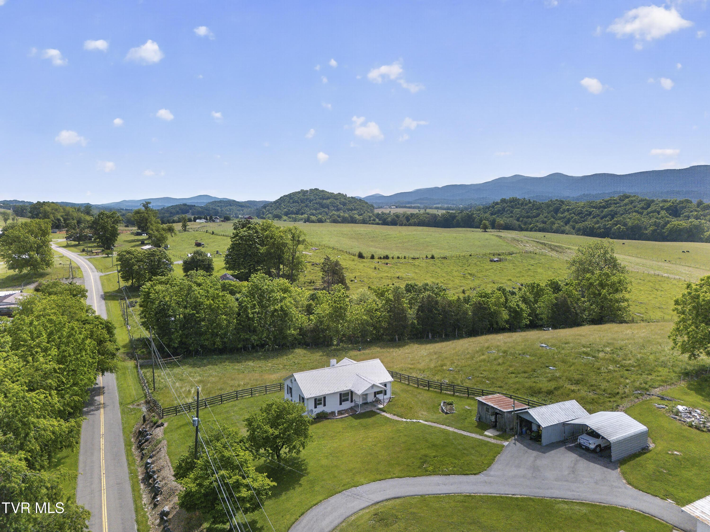 Image 4: 38245-Loves-Mill-Chilhowie-Va Matt-Smith