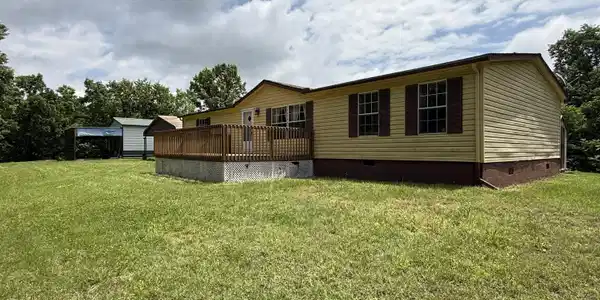 2233 Sinking Creek Road