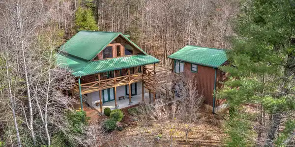 109 Hemlock Drive
