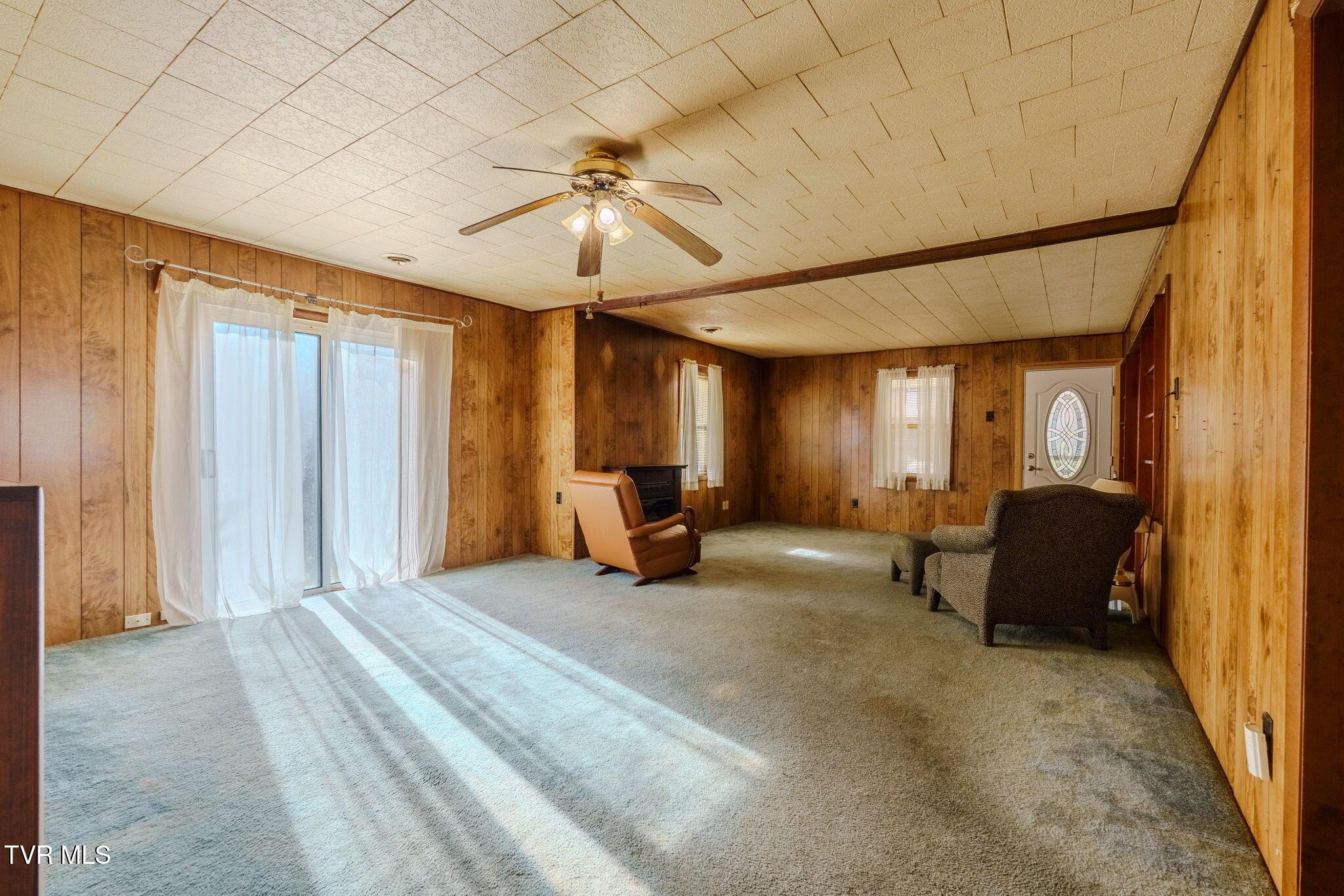 Image 4: 17-web-or-mls-_DSC3700-HDR