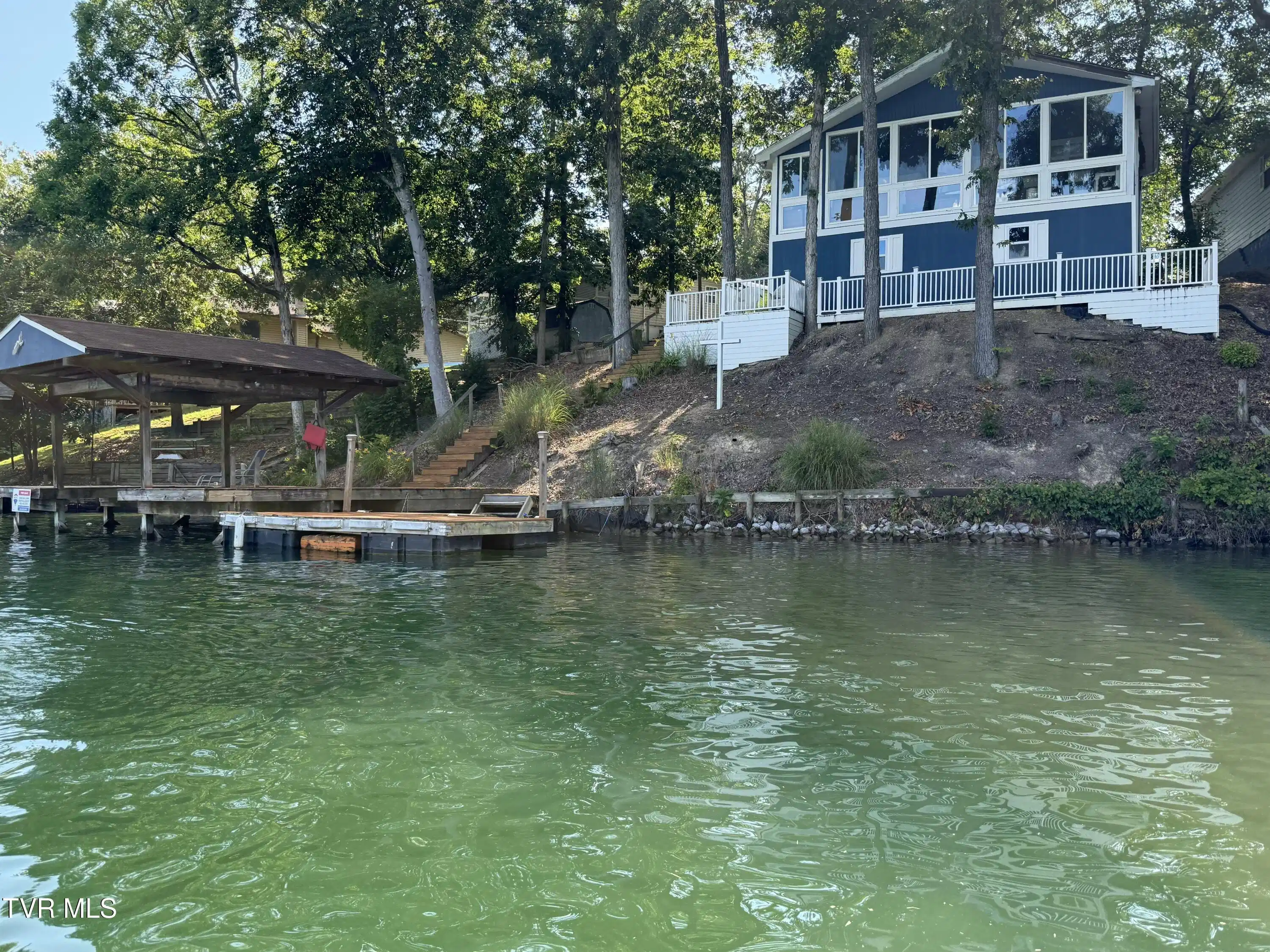 Image 1: 100 foot lake frontage