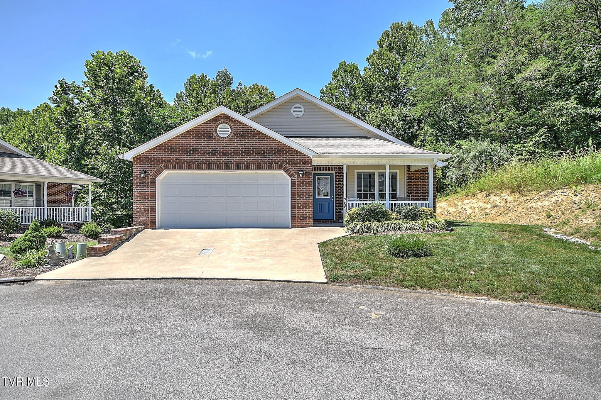 Image 1: 25-web-or-mls-708 Willowcrest AH-2