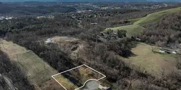Image 4: 1579 Becky Dr Johnson City TN
