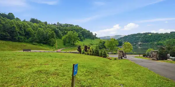 Image 4: Lot 4 Eagle Ridge Pkwy