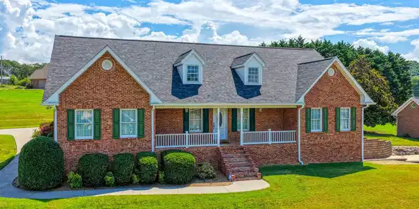 227 Brooks Landing Circle