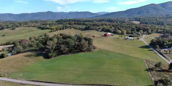 000 Cedar Creek Road