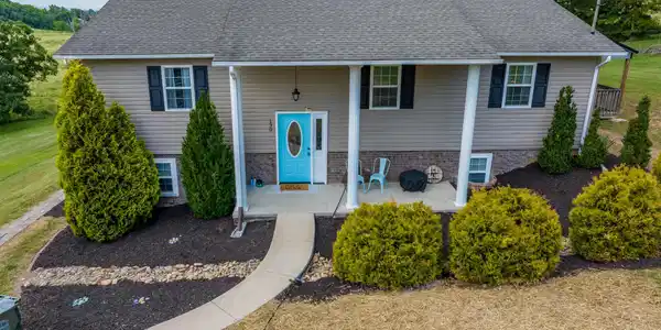 130 Deakins Estates Drive