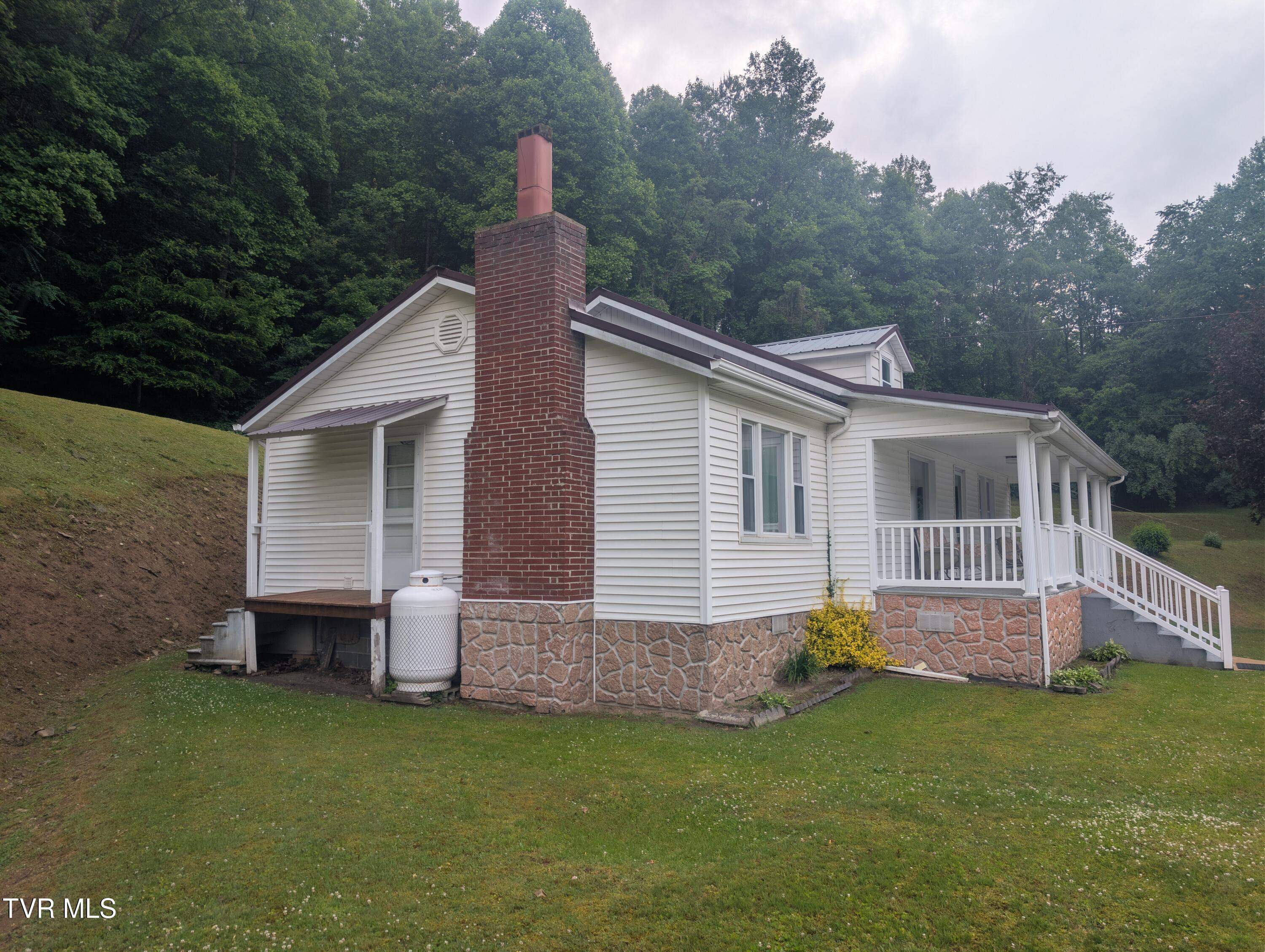 Image 2: PXL_20260521_224122723