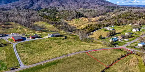 Image 2: Dawn Lane Lot 1a (2 of 4)