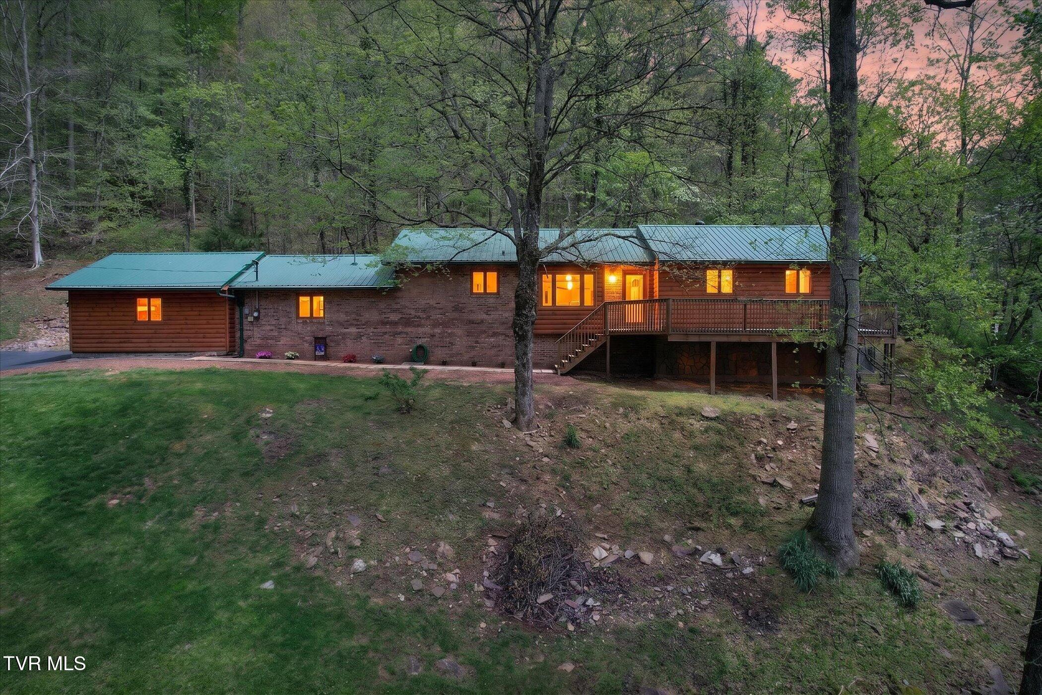 Image 1: blue springs main photo