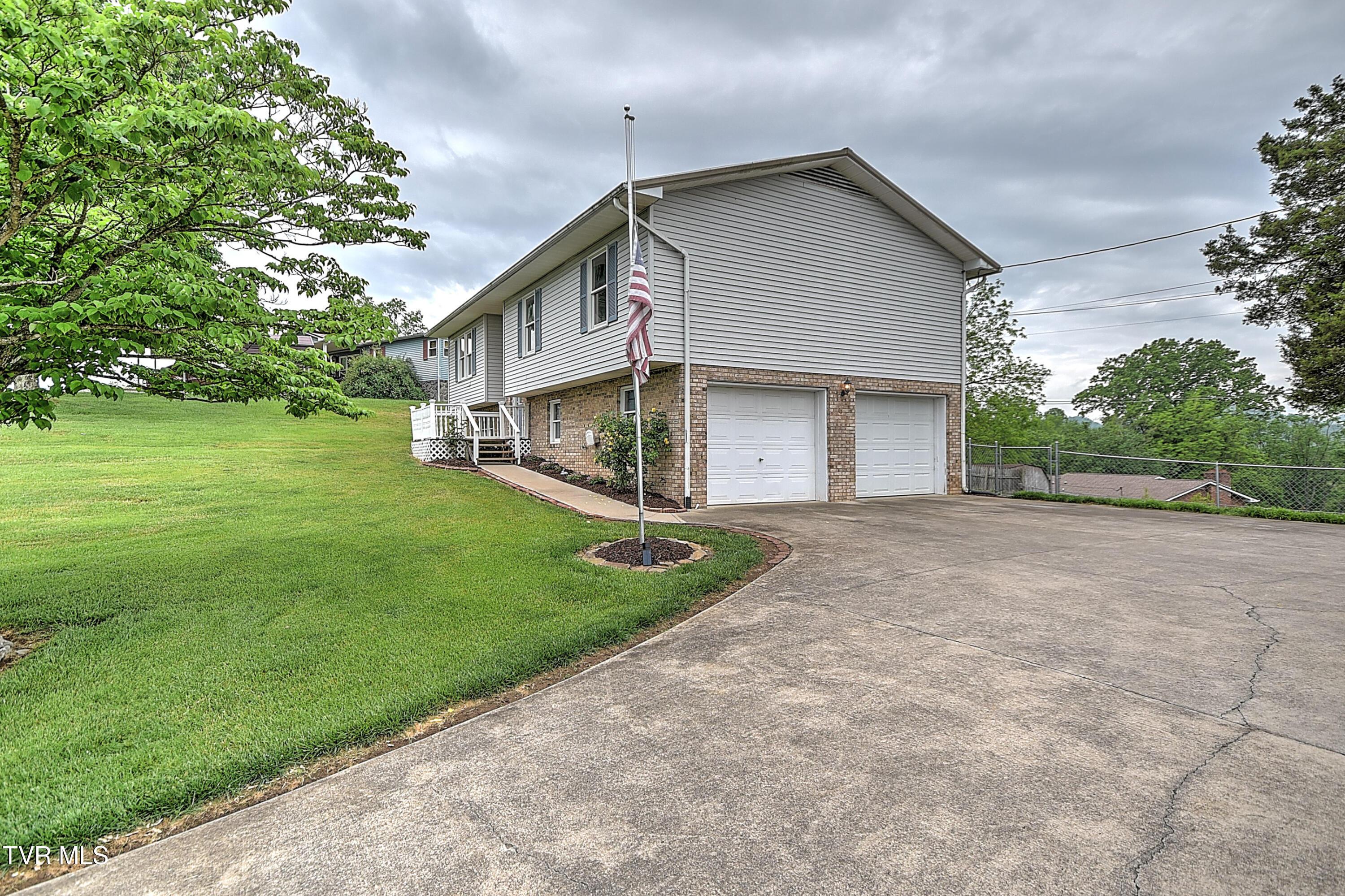 Image 4: 6059 Carters Way JS-1