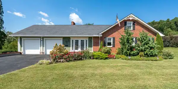 135 Tennessee Drive