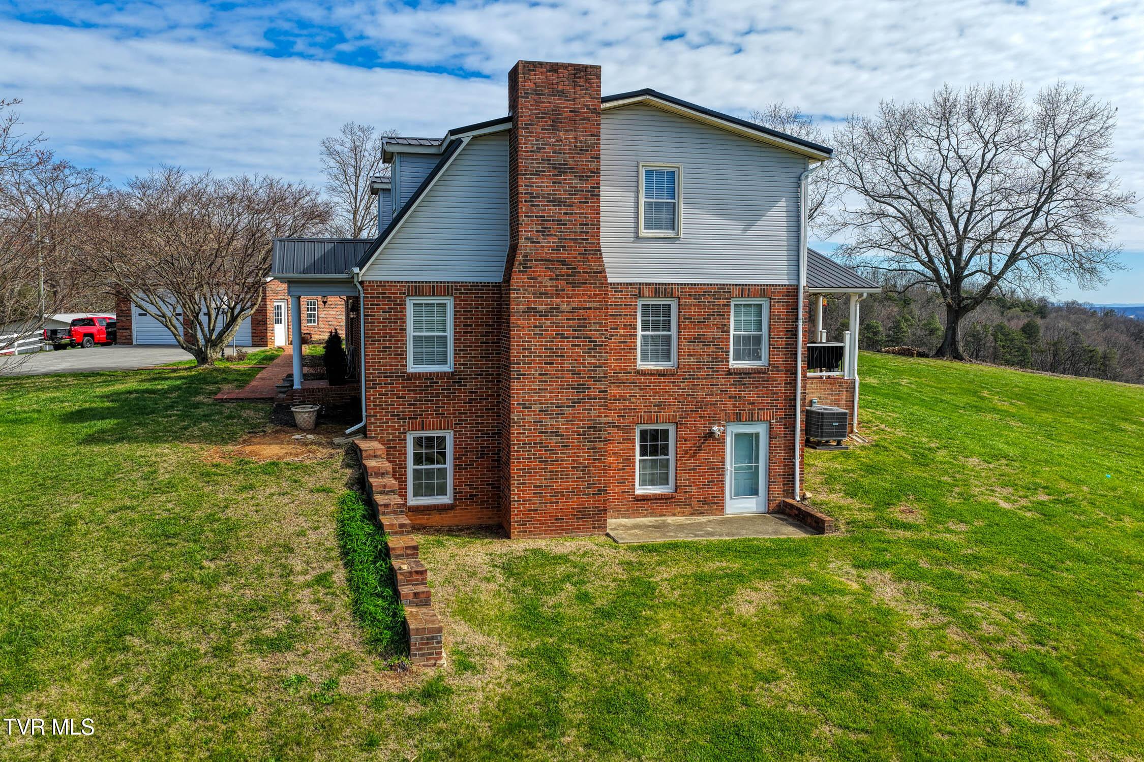 Image 4: 271 Willis Rd. Rog MLSa (3 of 50)