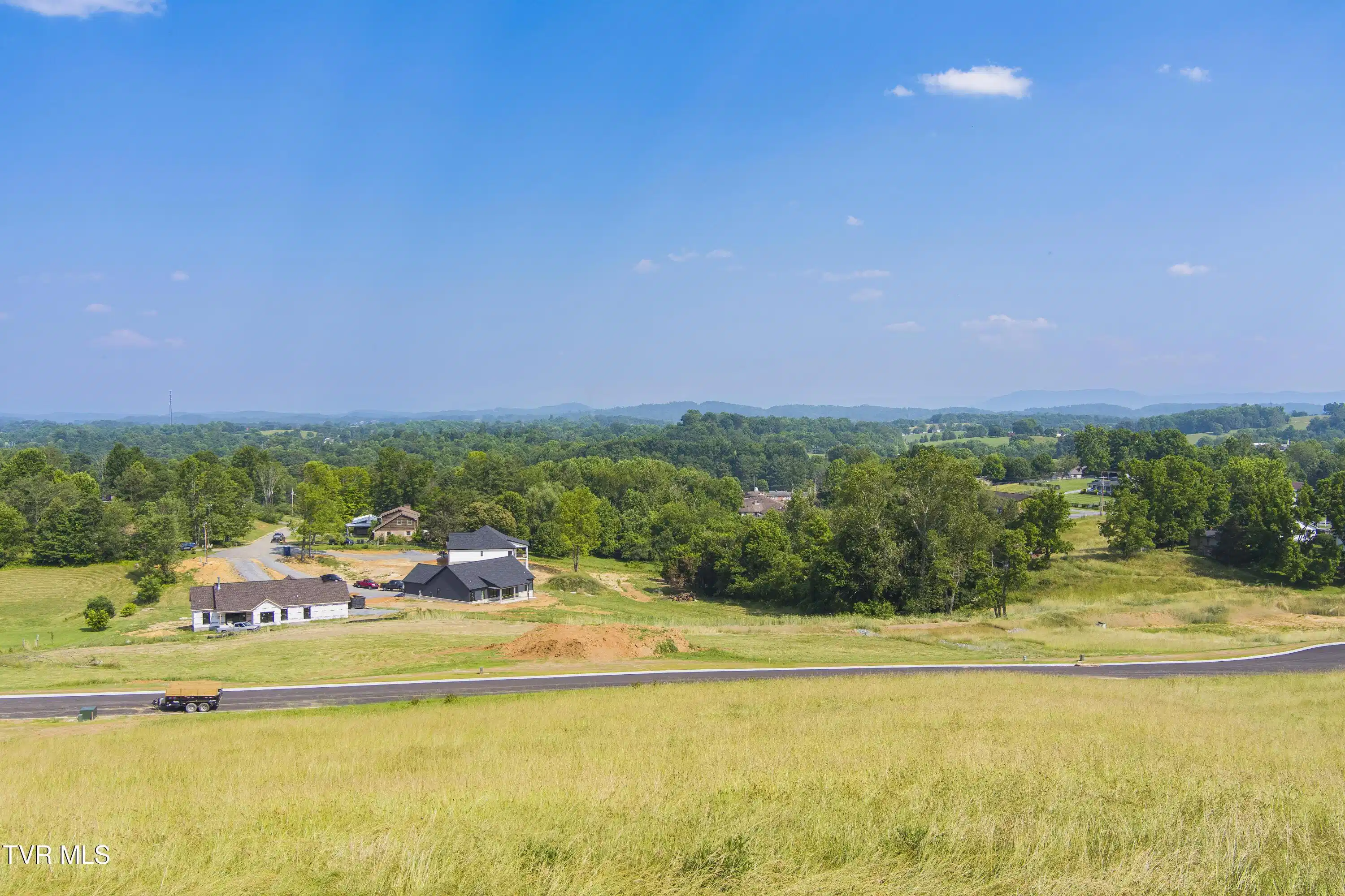 Image 1: LOT 2 (14)