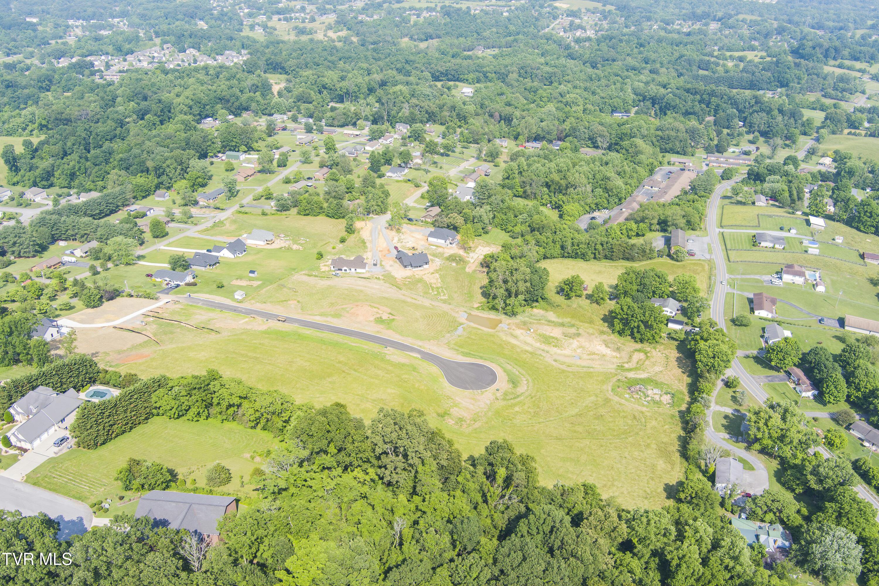 Image 2: LOT 2 (1)