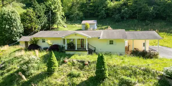 1752 Lower Ml Br Road