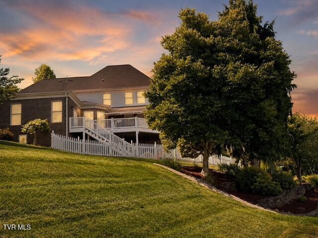 Image 3: dreamy_real_estate_listing