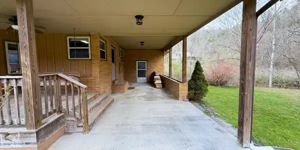 Image 4: 3