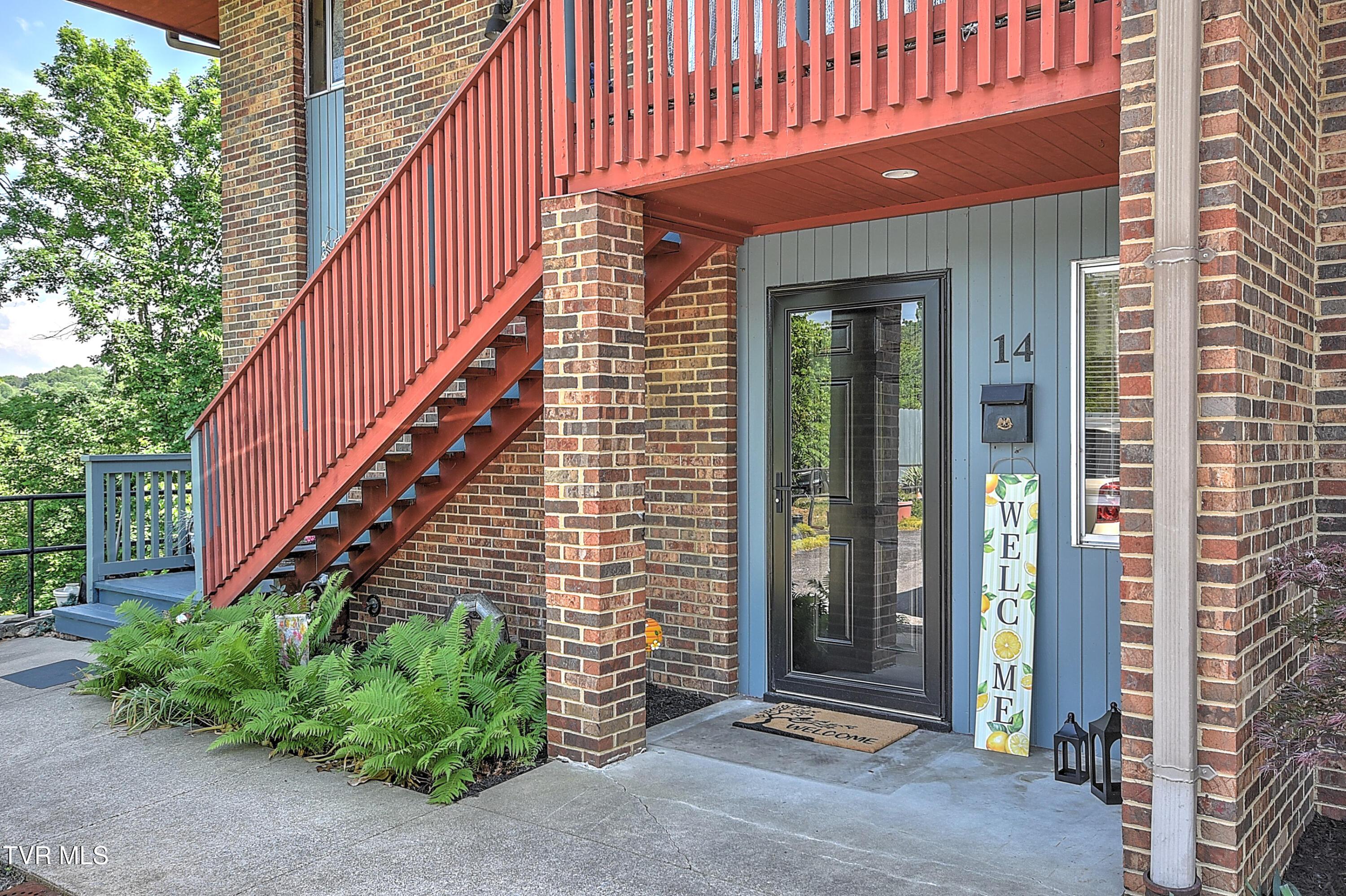 Image 3: 361 Belmont JB-35
