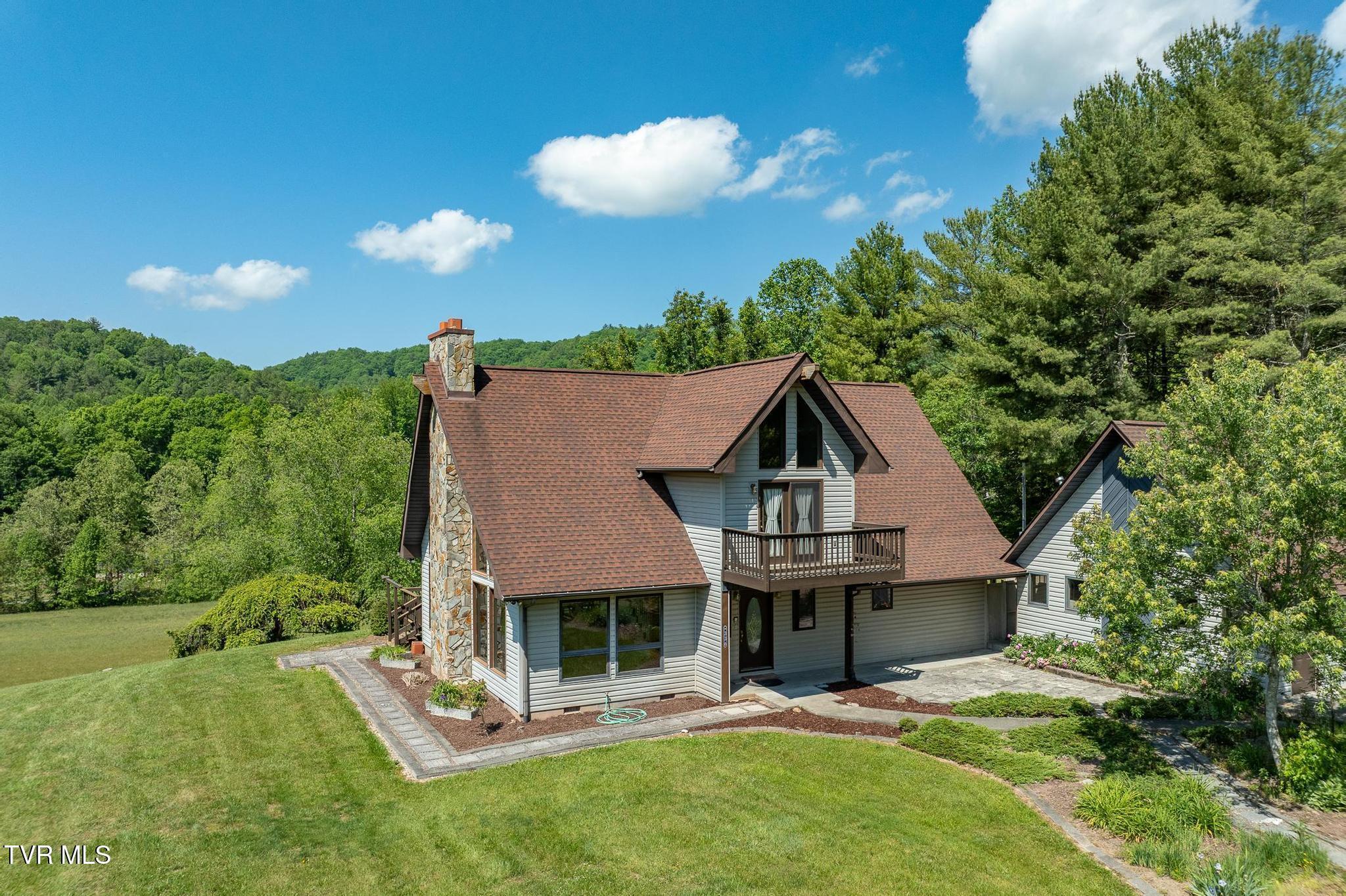 Image 4: 336 Mack Branch Road (14 of 109)