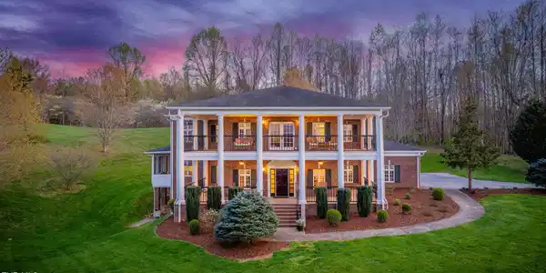2606 Beechwood Drive