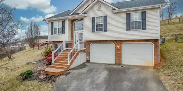 87 Lorena Lane