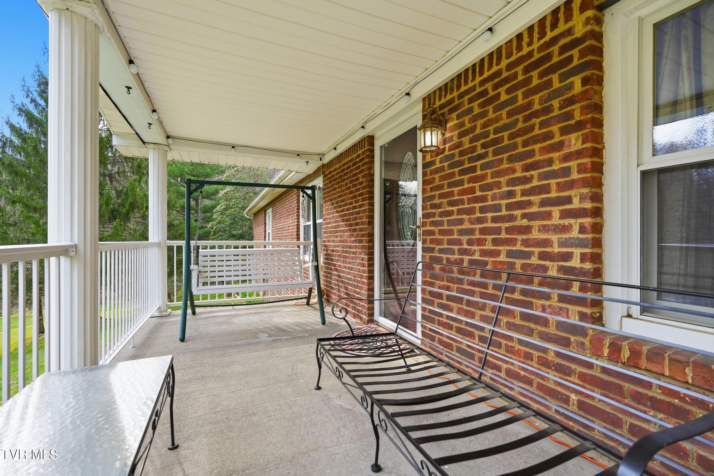 Image 4: 4_7209 hunsucker rd-9