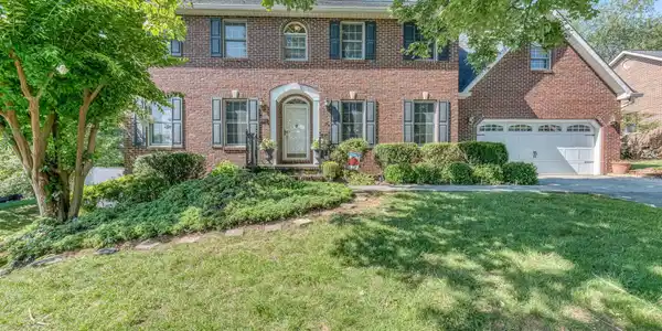 3422 Berkshire Circle