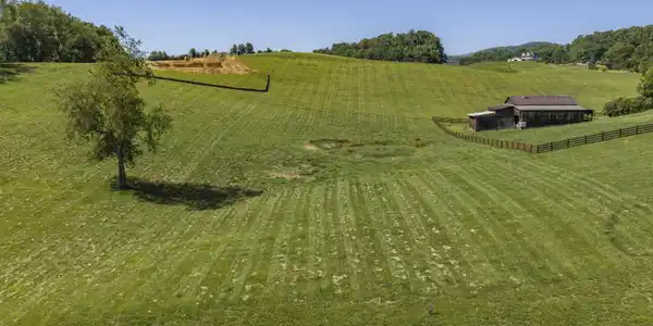 Image 3: Lot17-Aerials-3